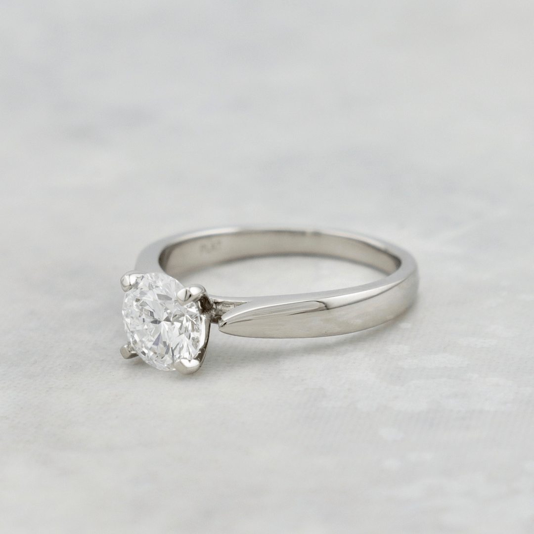 Bague solitaire Classique en platine et diamant 1,05 ct