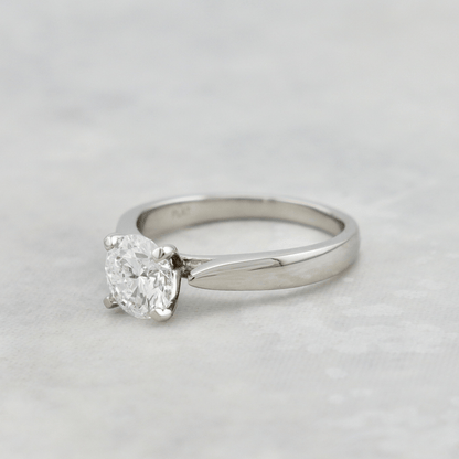 Bague solitaire Classique en platine et diamant 1,05 ct