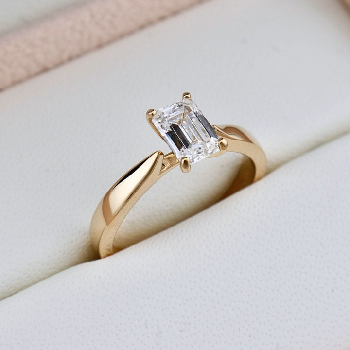 Bague solitaire Émeraude en or 14K - 18K ou platine et diamant 1 ct