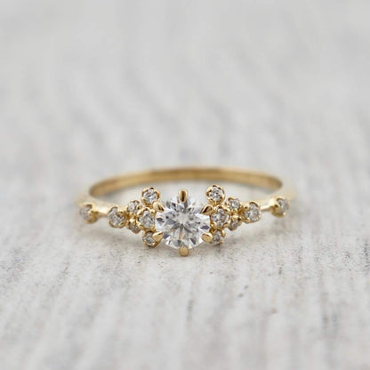 Bague solitaire Nuage en or 10K ou argent sterling  et moissanites