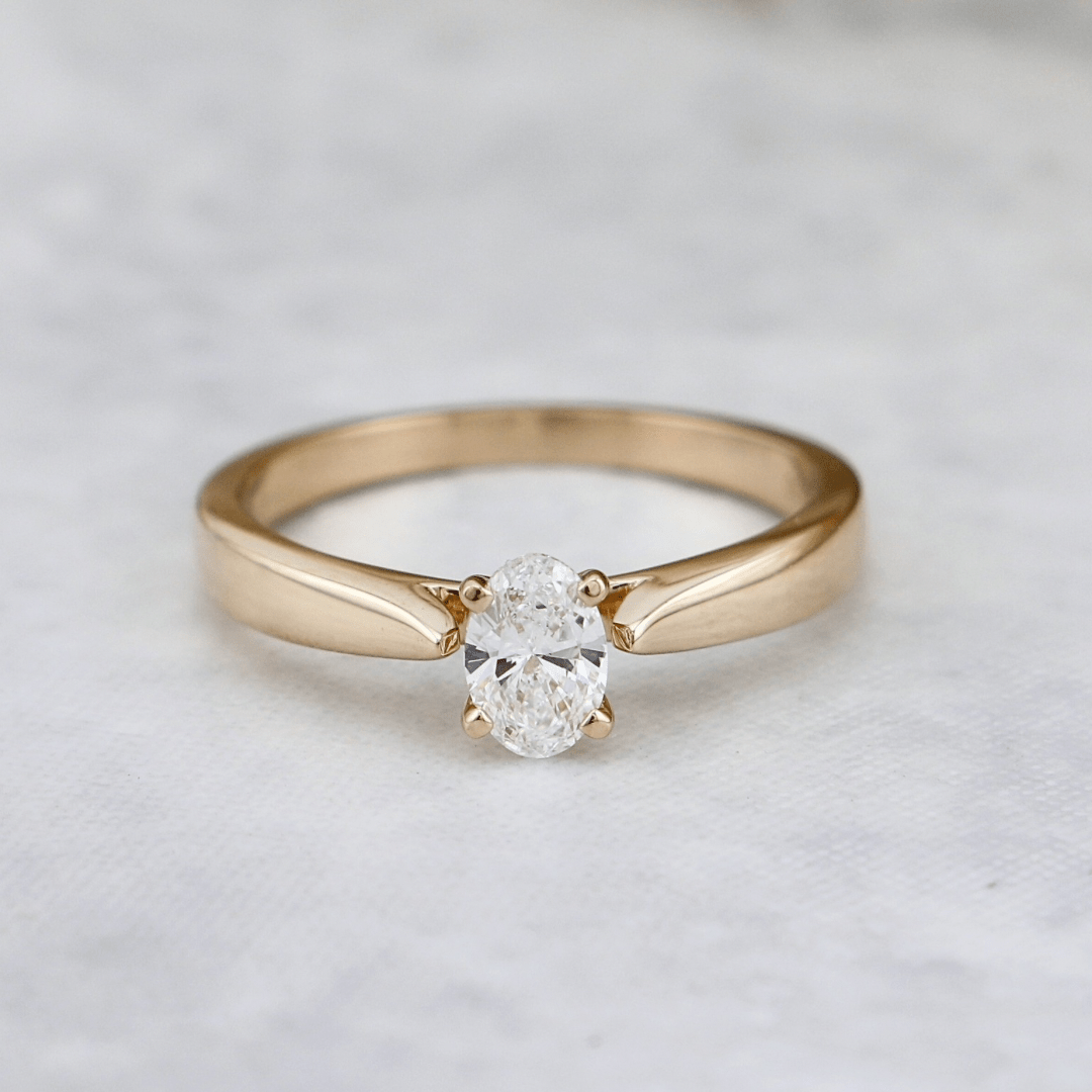 Bague solitaire Oval en or 14K - 18K ou platine et diamant 0,5 ct