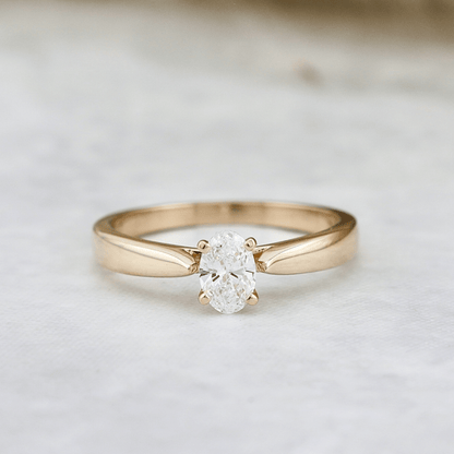 Bague solitaire Oval en or 14K - 18K ou platine et diamant 0,5 ct
