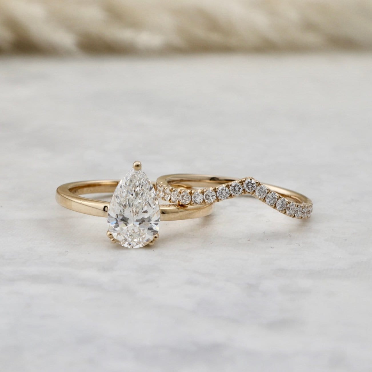 Bagues ensemble d’alliances diamants poire