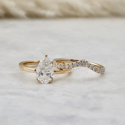 Bagues ensemble d’alliances diamants poire