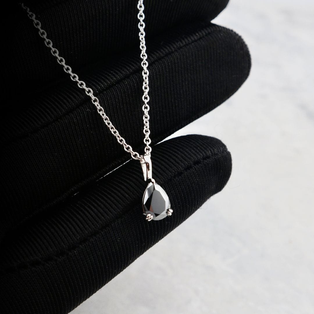 Collier Moissanite noire en or 10K - 14K - 18K ou platine