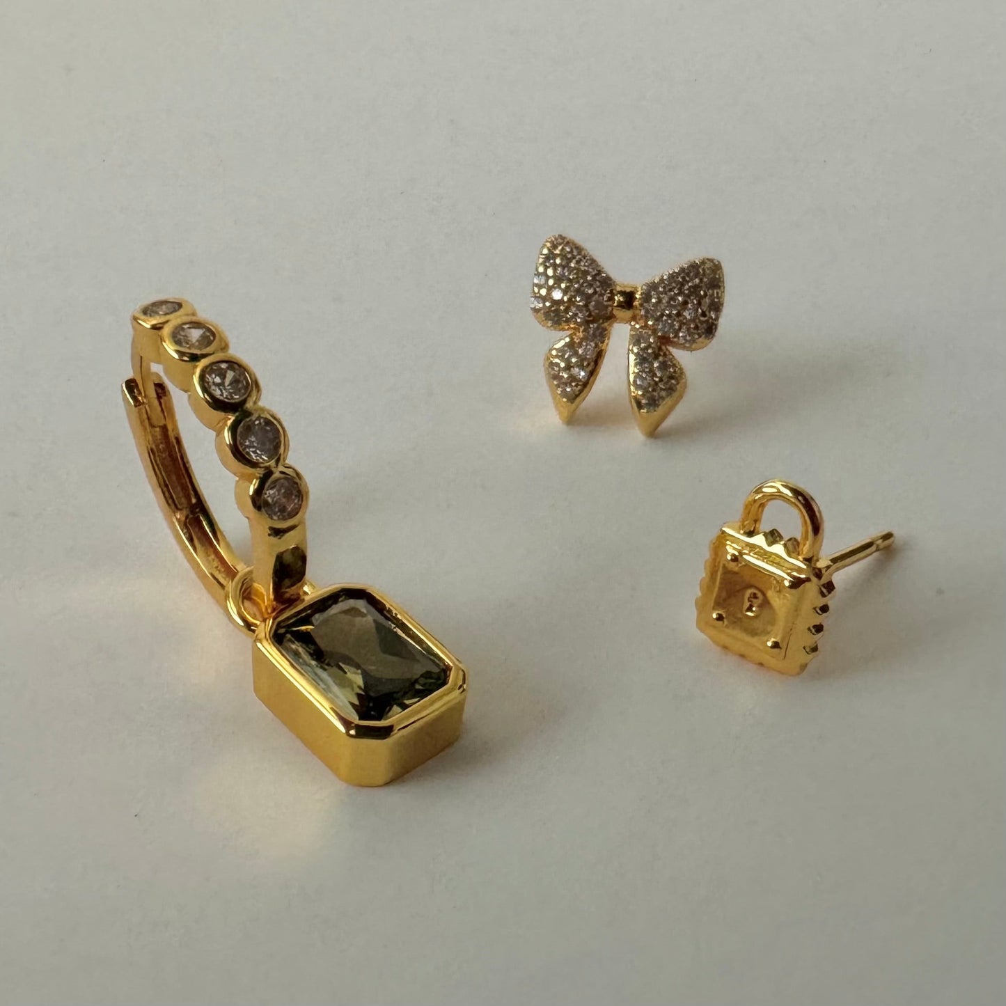 Hoor Drop Earrings- Gold and Olive