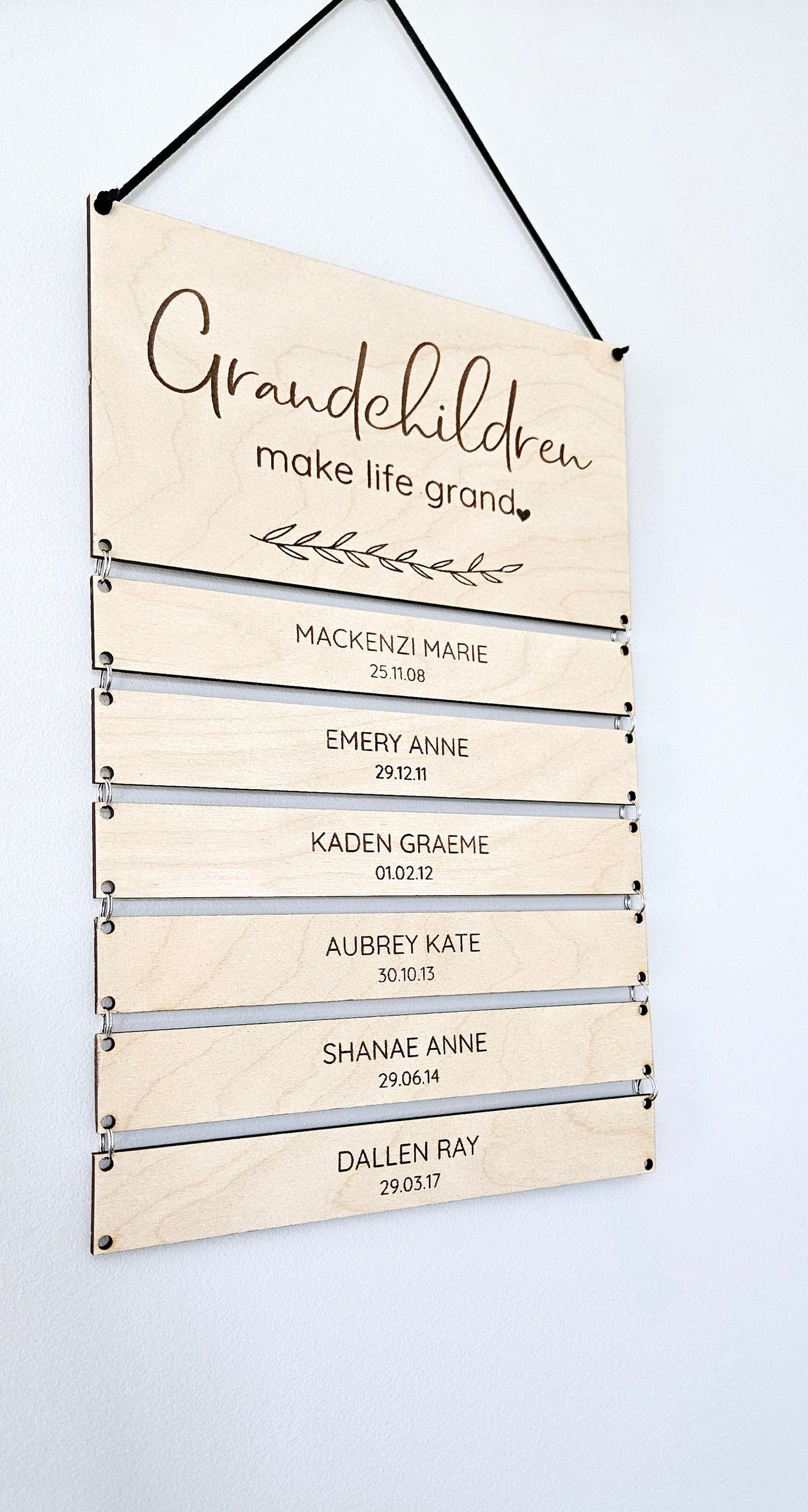 Personalized Grandchildren Make Life Grand Sign