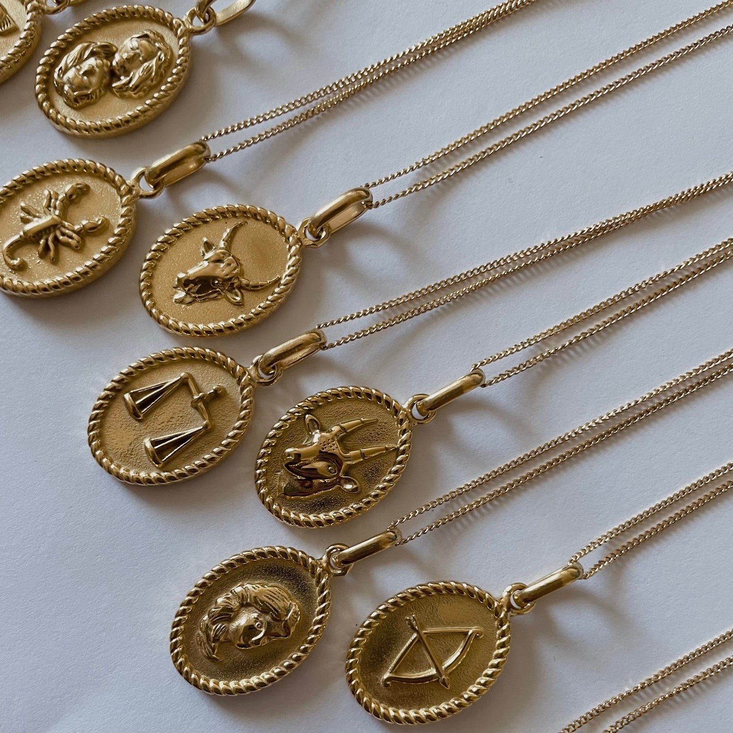 Zodiac 2.0 Necklace - Gold