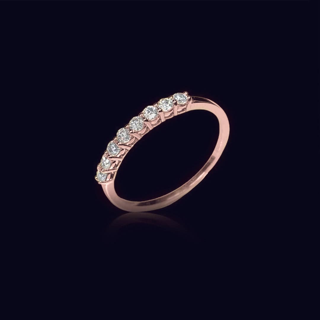 Bague semi-éternité à 8 moissanites en or 10K ou argent sterling