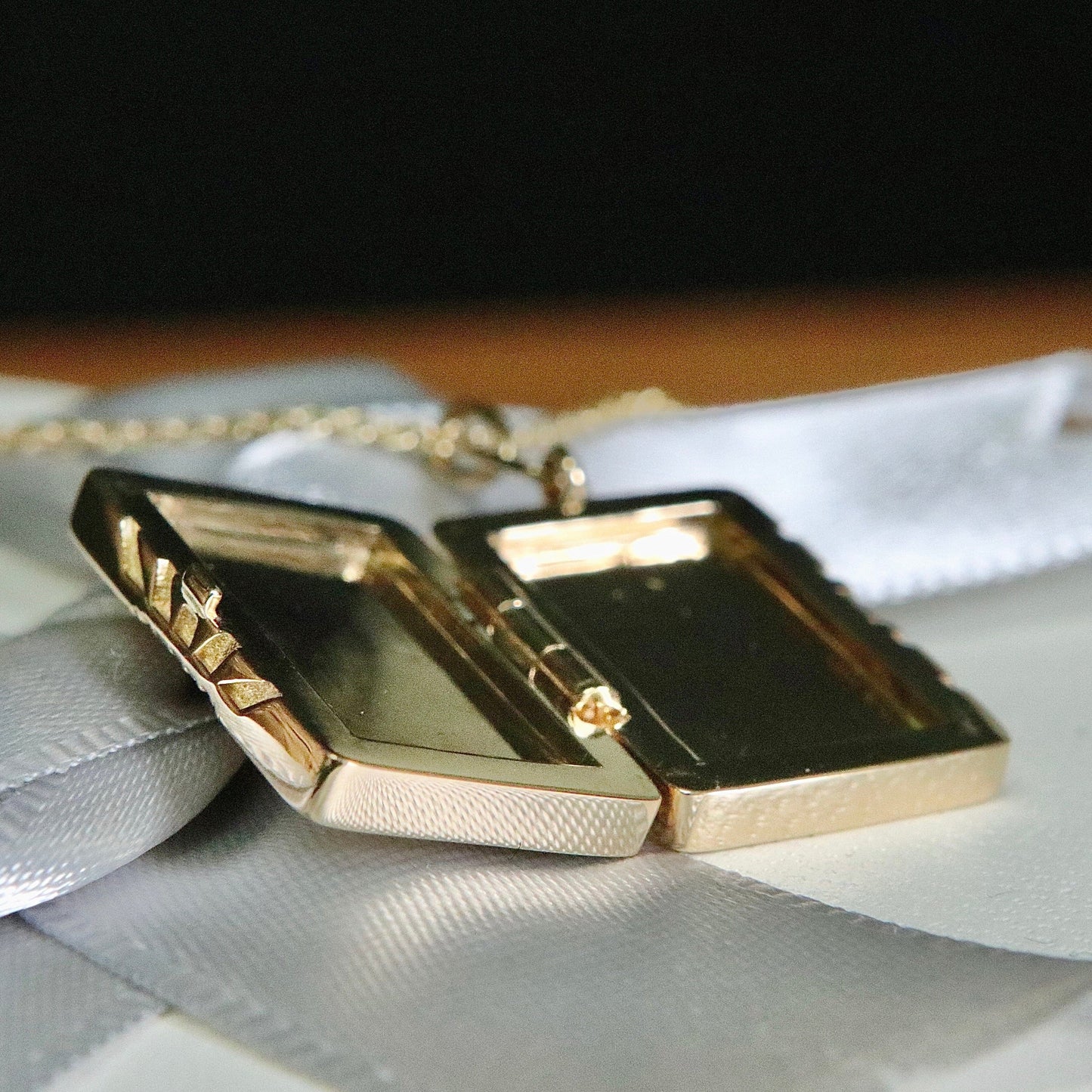 Collier porte-photo Soleil en or 14K et diamants