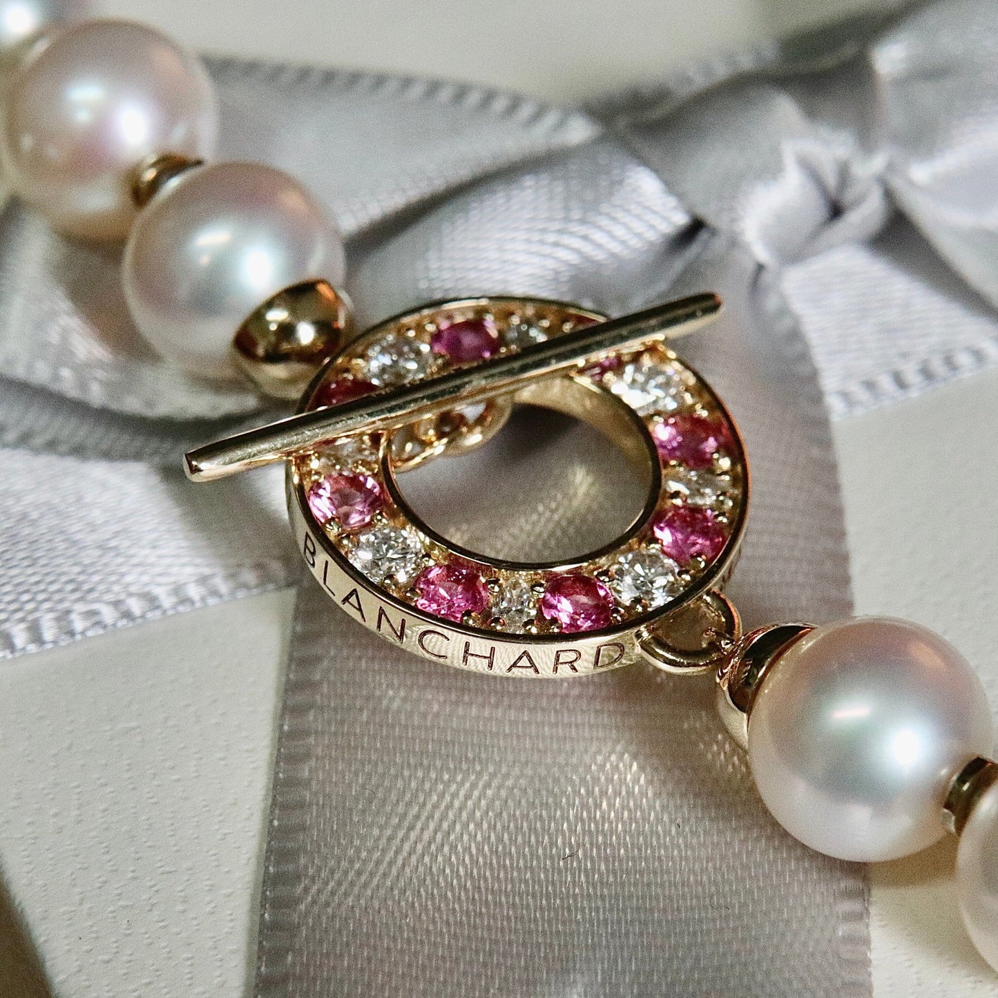 Collier de perles d'eau douce, or 14K serti de tourmalines et diamants