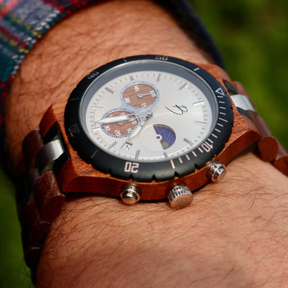 Montre Berthoud en bois de noyer