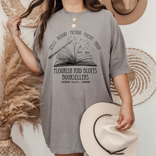 Flourish And Blotts Booksellers (Harry Potter) - Comfort Tee