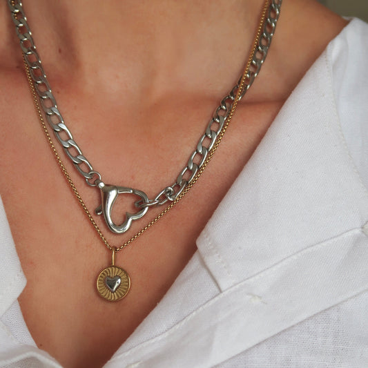 Saiba Heart Clasp Necklace- Silver