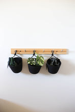 Load image into Gallery viewer, Wall Hanging Basket Black
