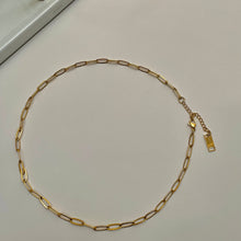 Load image into Gallery viewer, Paper Clip Chain Necklace
